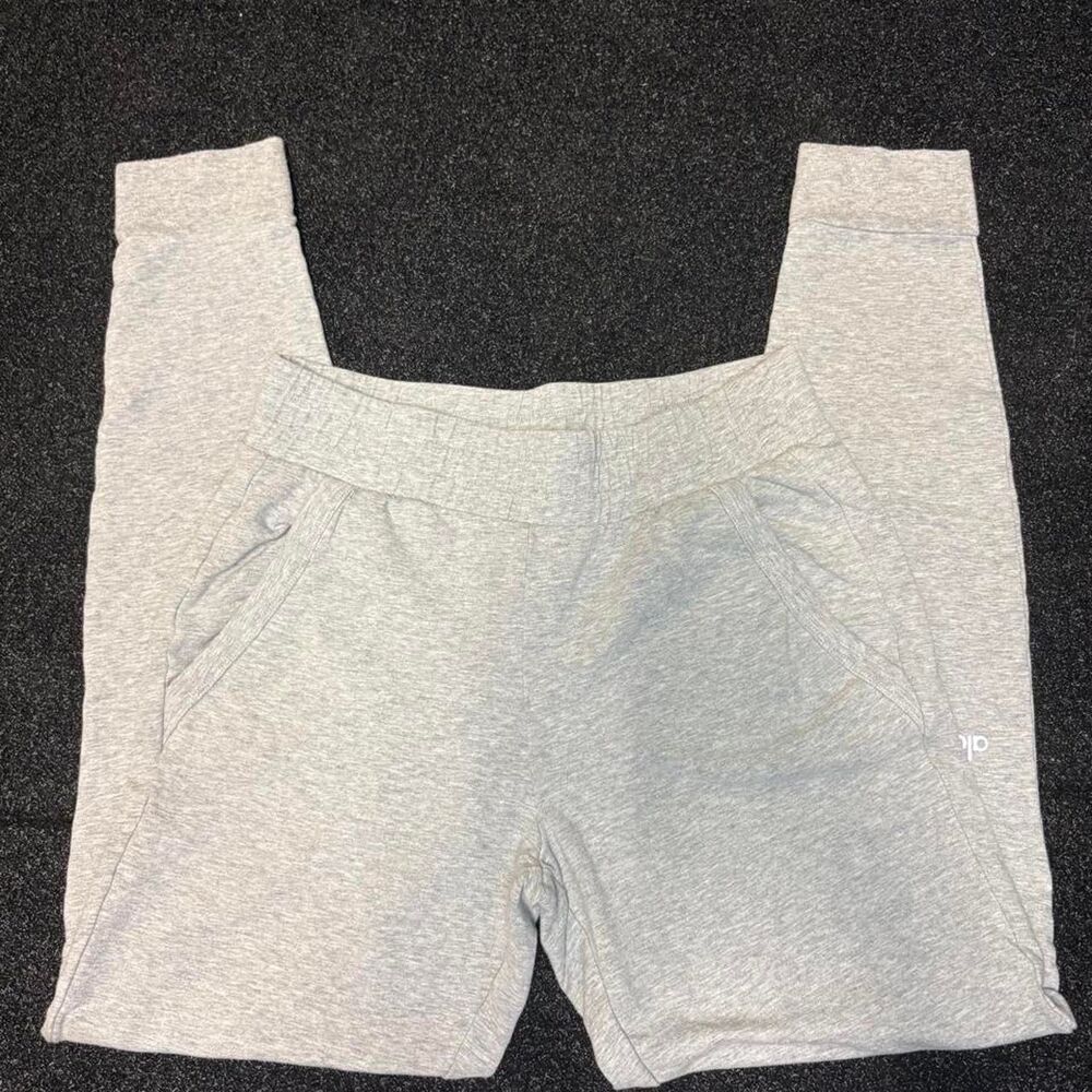 Alo-yoga Women's Grey Joggers-tracksuits